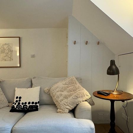 Picturesque Seaside Cottage Next To Viking Bay - 布罗德斯泰 外观 照片